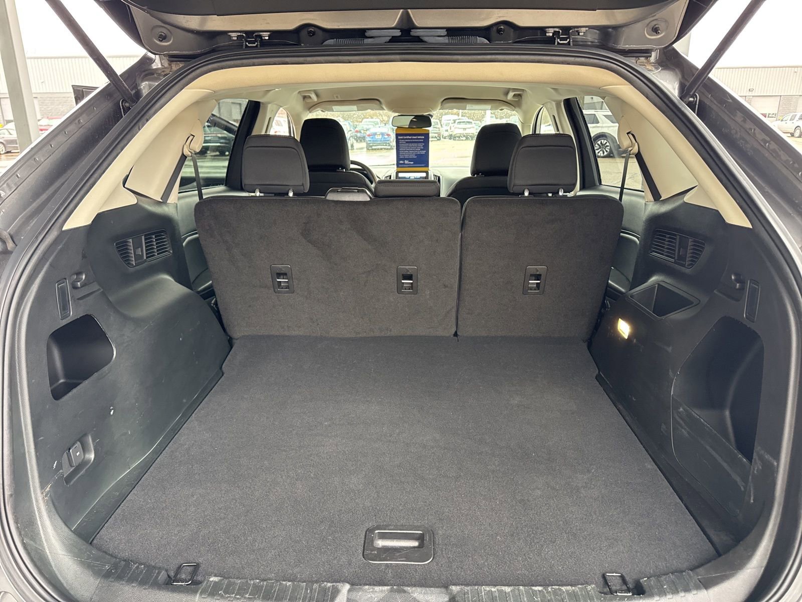 Certified 2023 Ford Edge SE w/ Black Appearance Package image 34