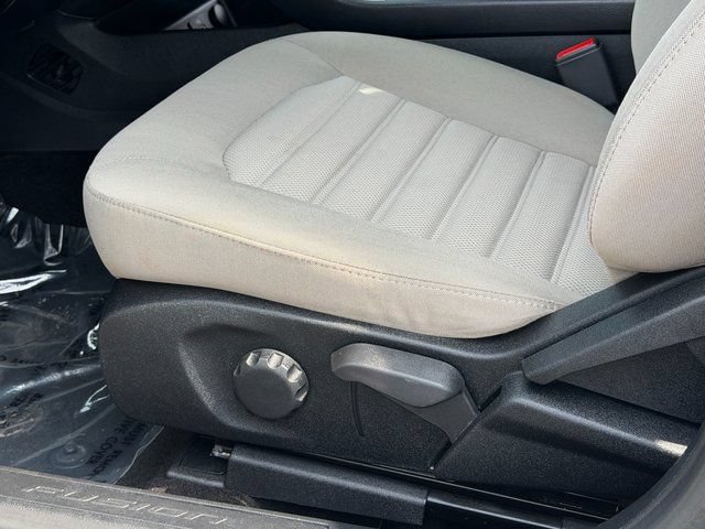 Certified 2019 Ford Fusion S FWD image 23