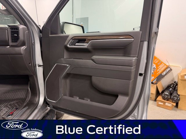 Used 2025 Chevrolet Silverado 1500 LT w/ Z71 Off-Road Package AWD/4WD image 27