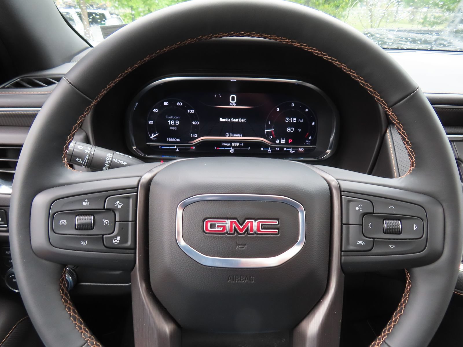 Used 2024 GMC Yukon XL AT4 w/ AT4 Premium Package AWD/4WD image 19