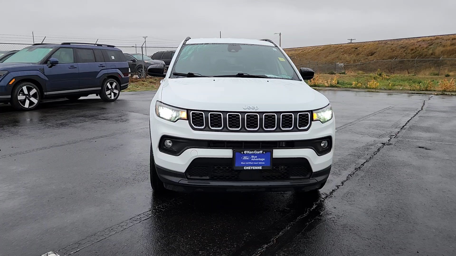 Used 2024 Jeep Compass Latitude AWD/4WD image 5