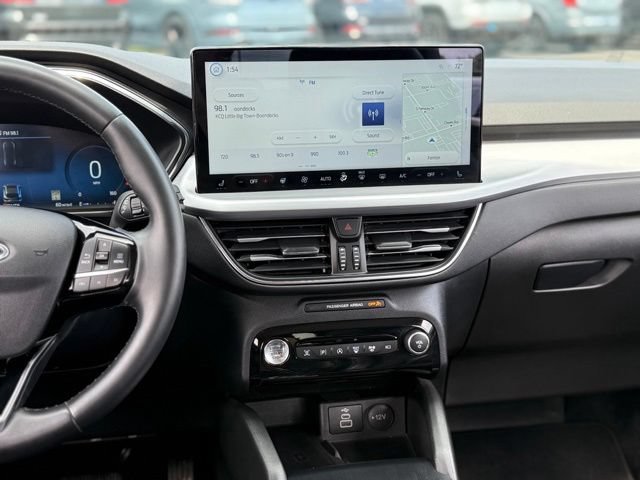 Certified 2024 Ford Escape Platinum AWD/4WD image 19