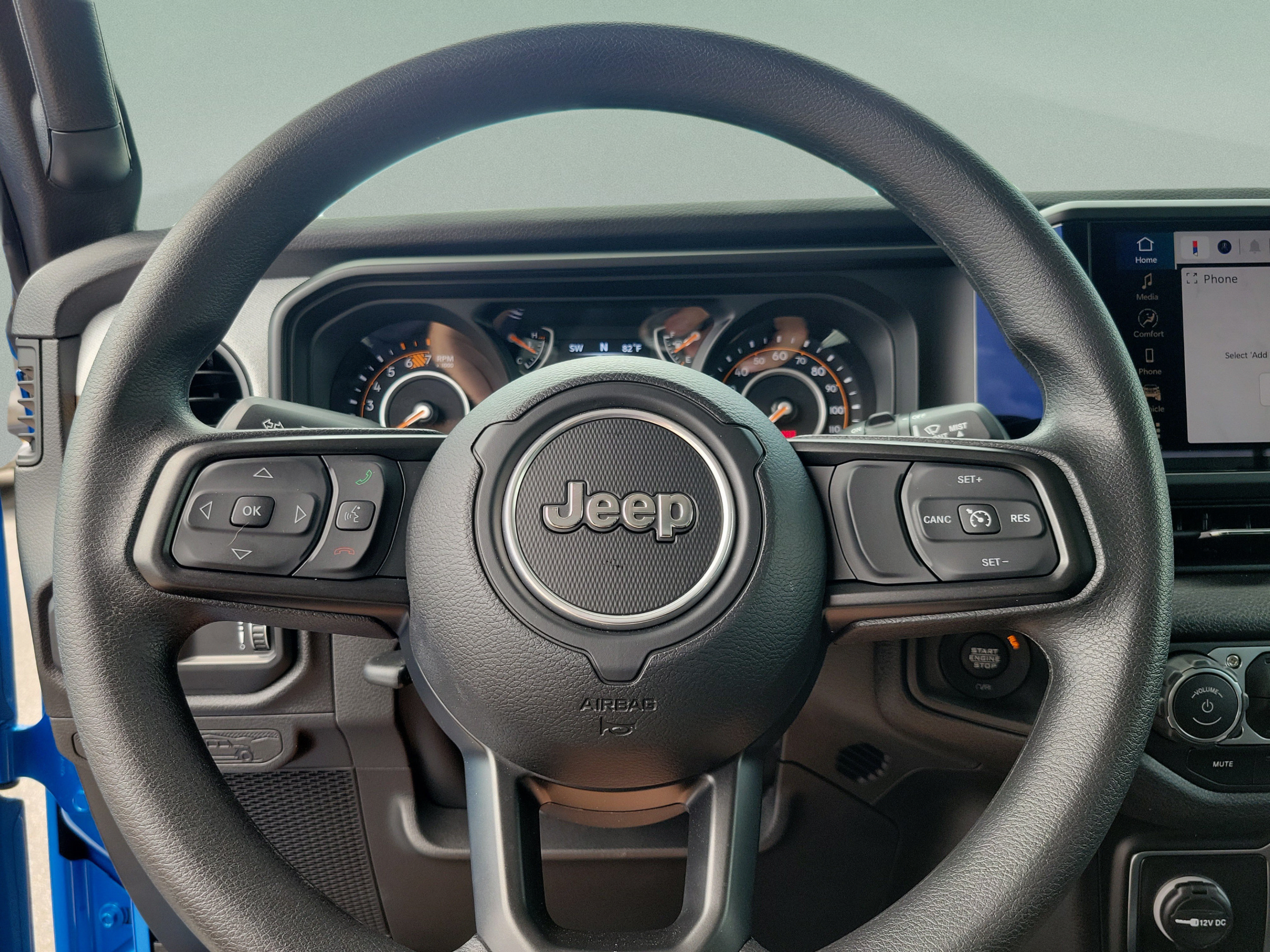 Used 2025 Jeep Wrangler Sport AWD/4WD image 13