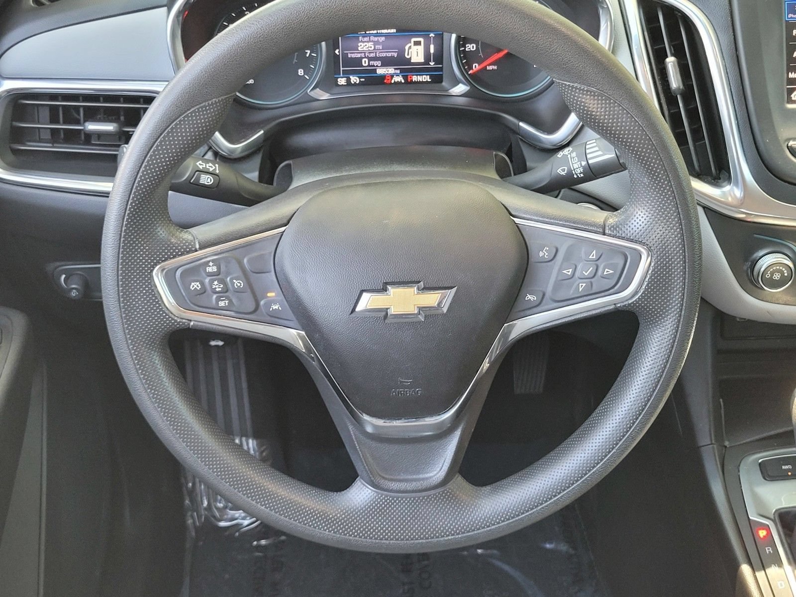 Used 2020 Chevrolet Equinox LT w/ LPO, Floor Liner Package AWD/4WD image 12