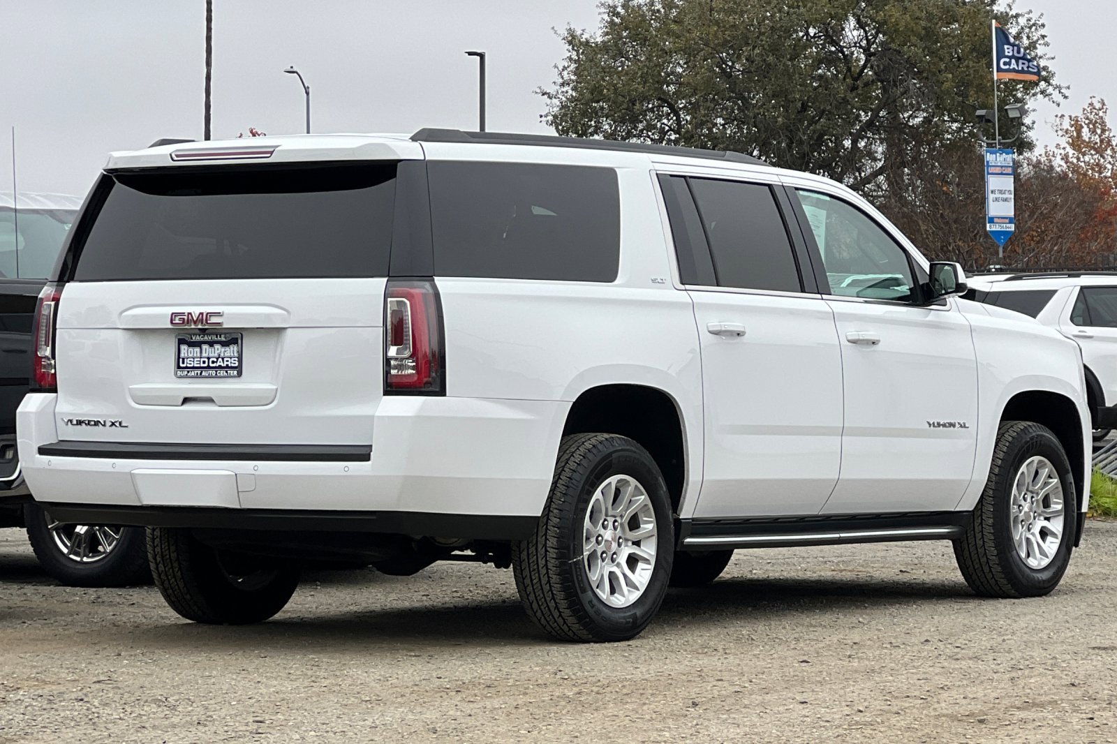 Used 2019 GMC Yukon XL SLT image 4