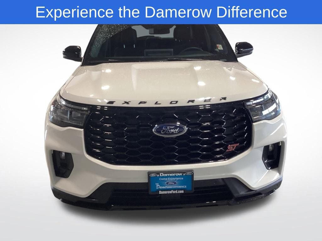 Certified 2025 Ford Explorer ST image 9