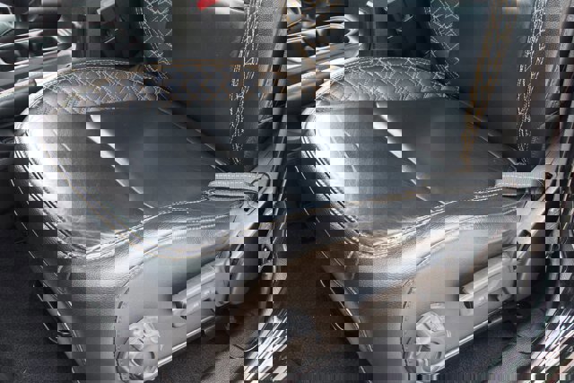 Used 2021 Jeep Gladiator Overland image 17