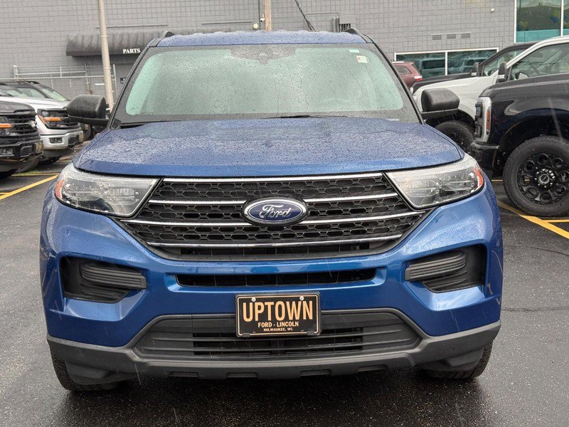 Certified 2023 Ford Explorer XLT w/ Class IV Trailer Tow Package AWD/4WD image 11