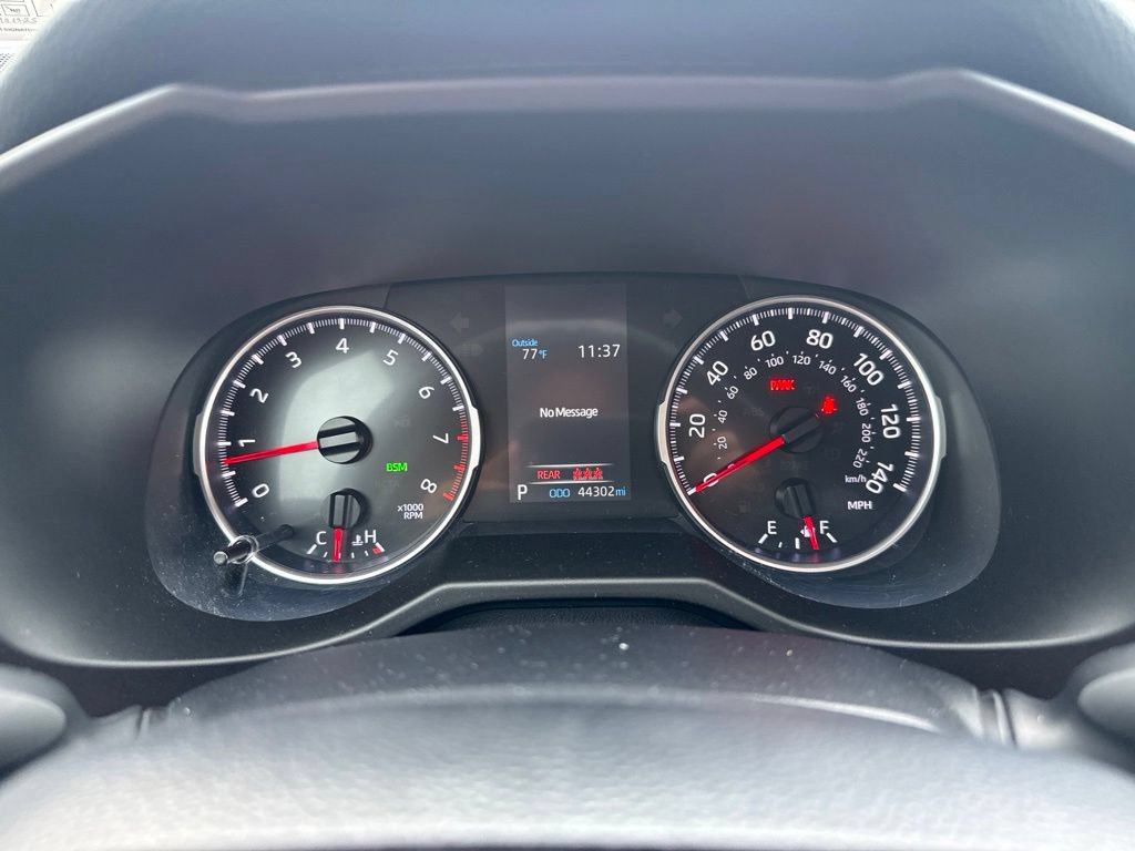 Used 2019 Toyota RAV4 LE w/ All Weather Liner Package AWD/4WD image 21