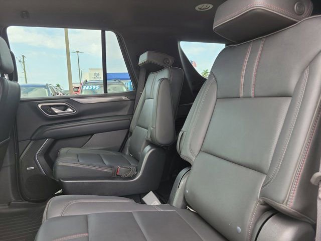 Used 2022 Chevrolet Tahoe RST w/ Luxury Package RWD image 17