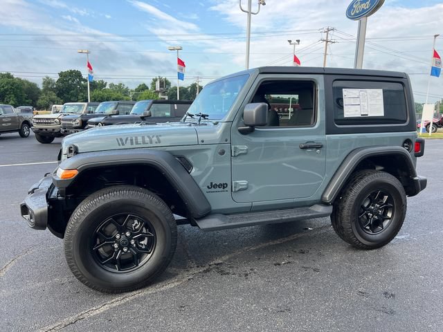 Used 2026 Jeep Wrangler Sport AWD/4WD image 3