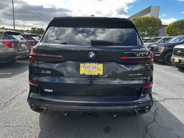 Used 2024 BMW X5 xDrive40i w/ M Sport Package AWD/4WD image 6