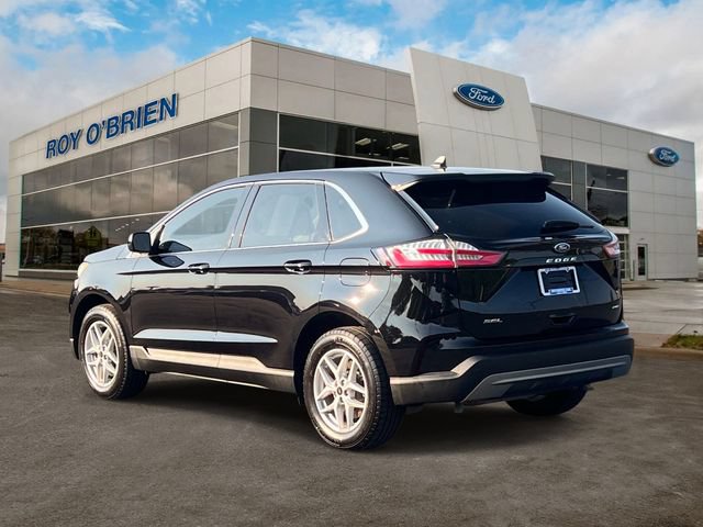 Certified 2024 Ford Edge SEL w/ Convenience Package AWD/4WD image 3