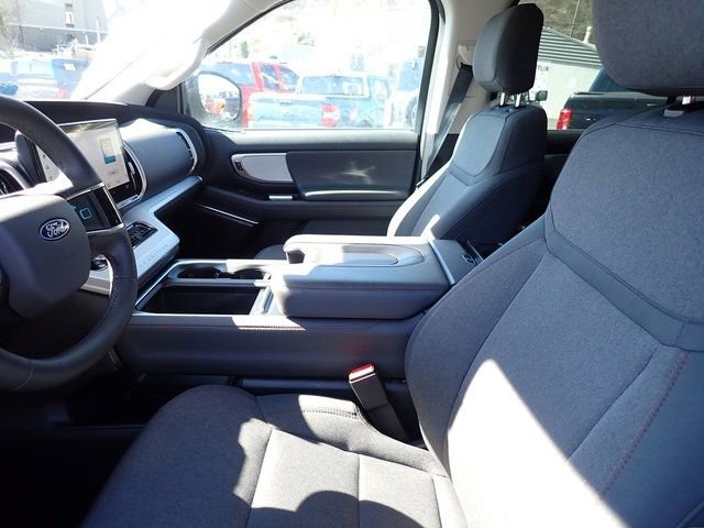 Certified 2025 Ford Expedition Max Active AWD/4WD image 17