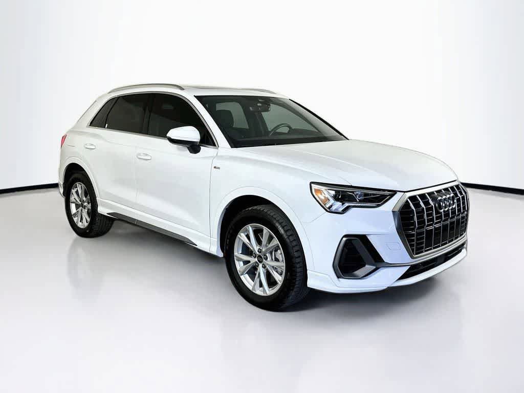 Used 2025 Audi Q3 2.0T Premium AWD/4WD image 24