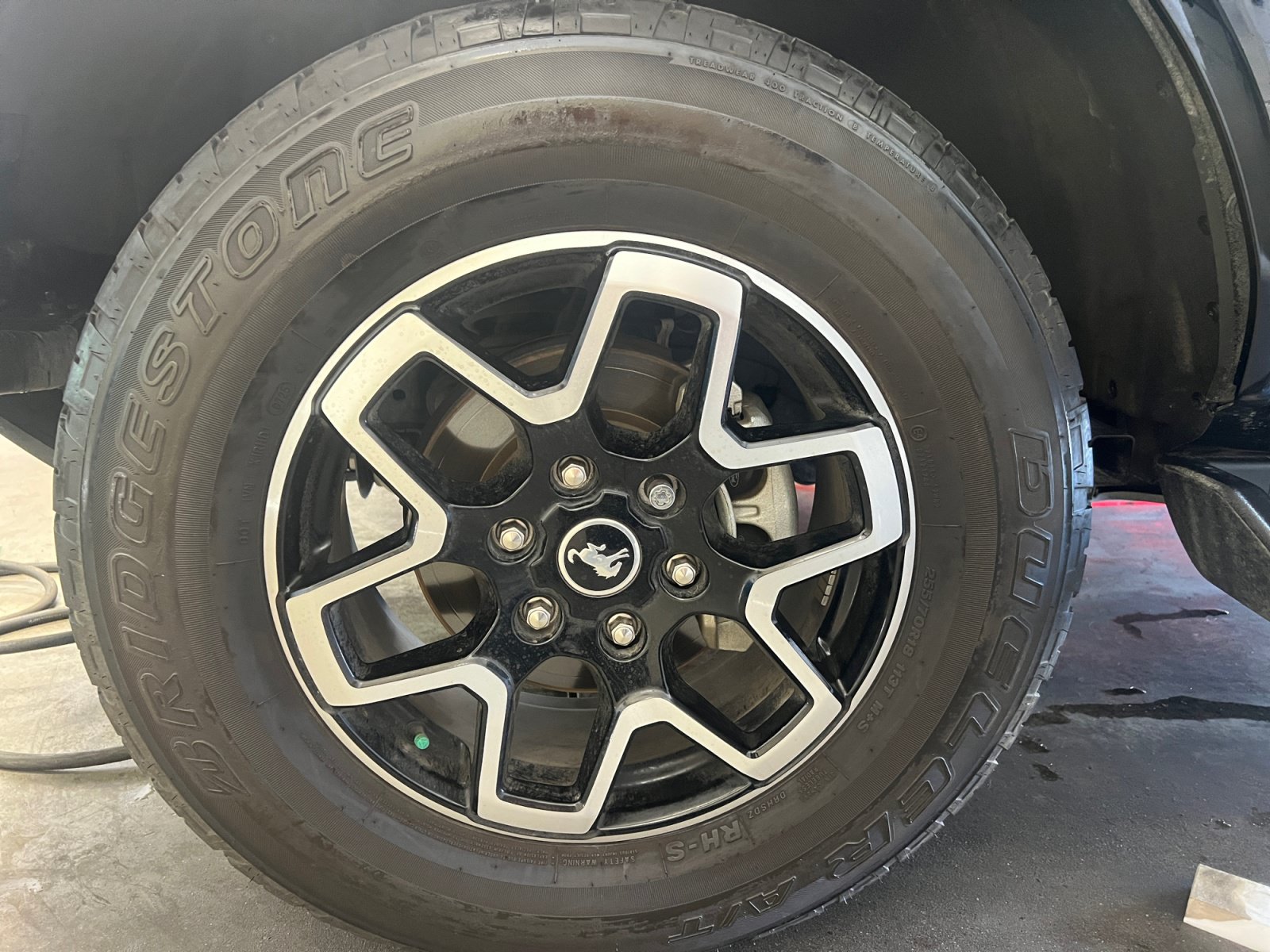Certified 2025 Ford Bronco Outer Banks AWD/4WD image 34