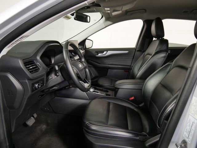 Certified 2025 Ford Escape Platinum image 14