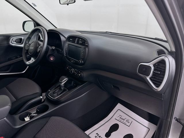 Used 2025 Kia Soul LX FWD image 31