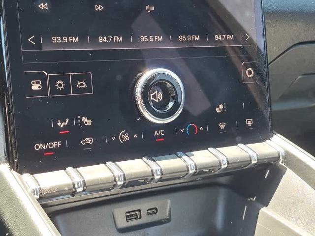 Used 2025 GMC Terrain Elevation AWD/4WD image 14