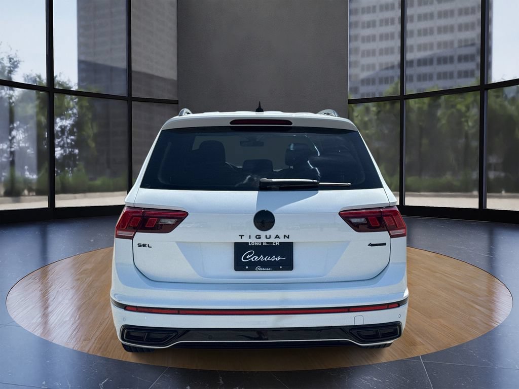 Used 2022 Volkswagen Tiguan SEL R-Line AWD/4WD image 4