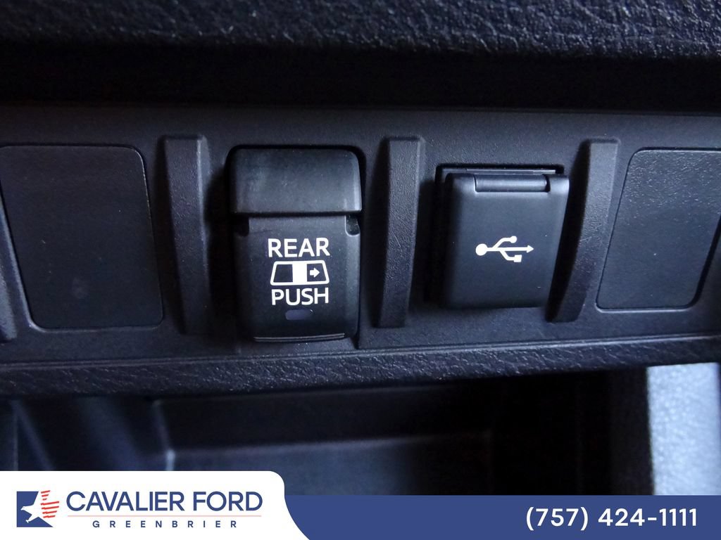 Used 2022 Toyota Tacoma SR5 w/ Technology Package RWD image 28