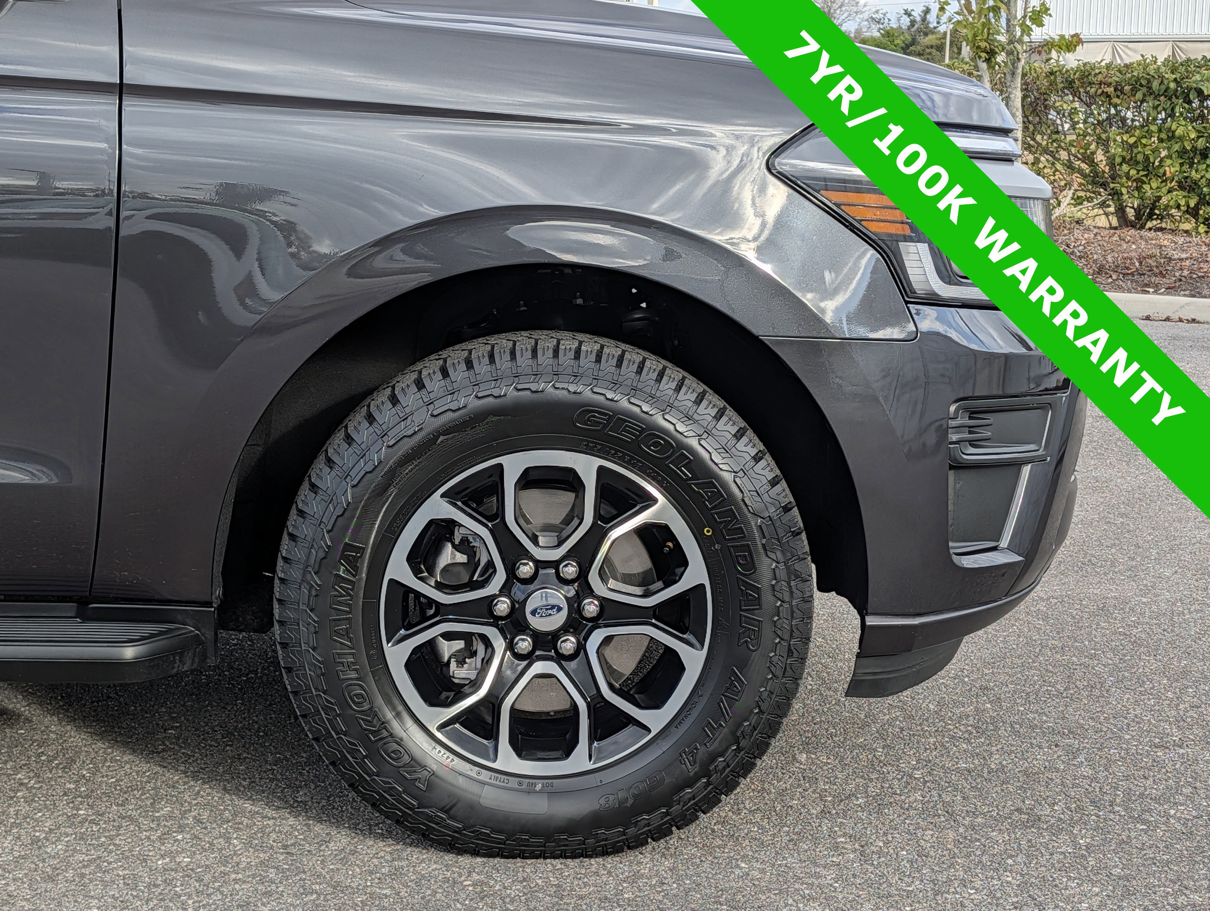 Certified 2024 Ford Expedition Max XLT image 12