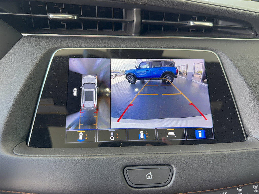 Used 2023 Cadillac XT4 Premium Luxury w/ Technology Package FWD image 18
