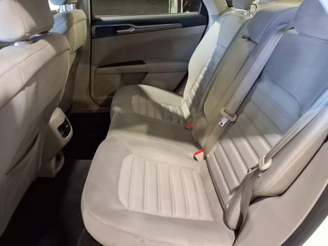 Certified 2017 Ford Fusion SE FWD image 11