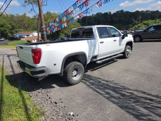 Used 2024 Chevrolet Silverado 3500 W/T AWD/4WD image 3