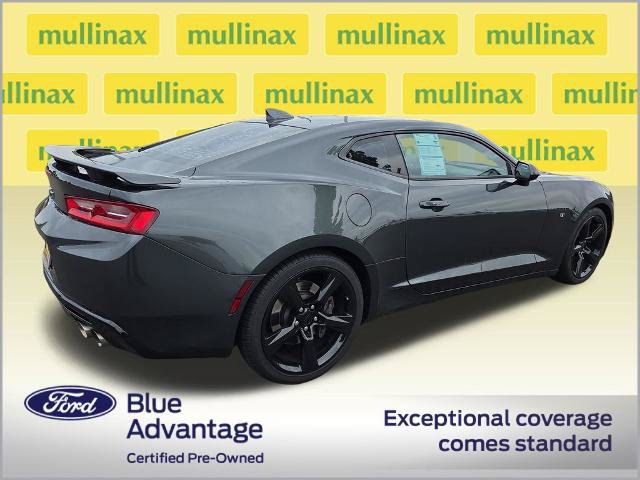 Used 2018 Chevrolet Camaro SS RWD image 3