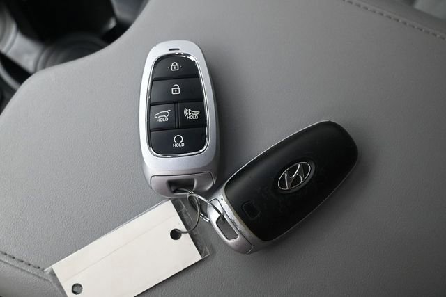 Used 2023 Hyundai Palisade SEL AWD/4WD image 16