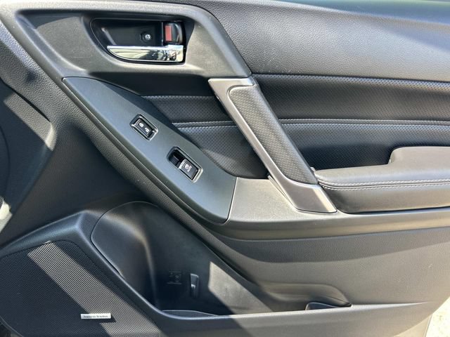 Used 2018 Subaru Forester 2.5i Touring AWD/4WD image 28