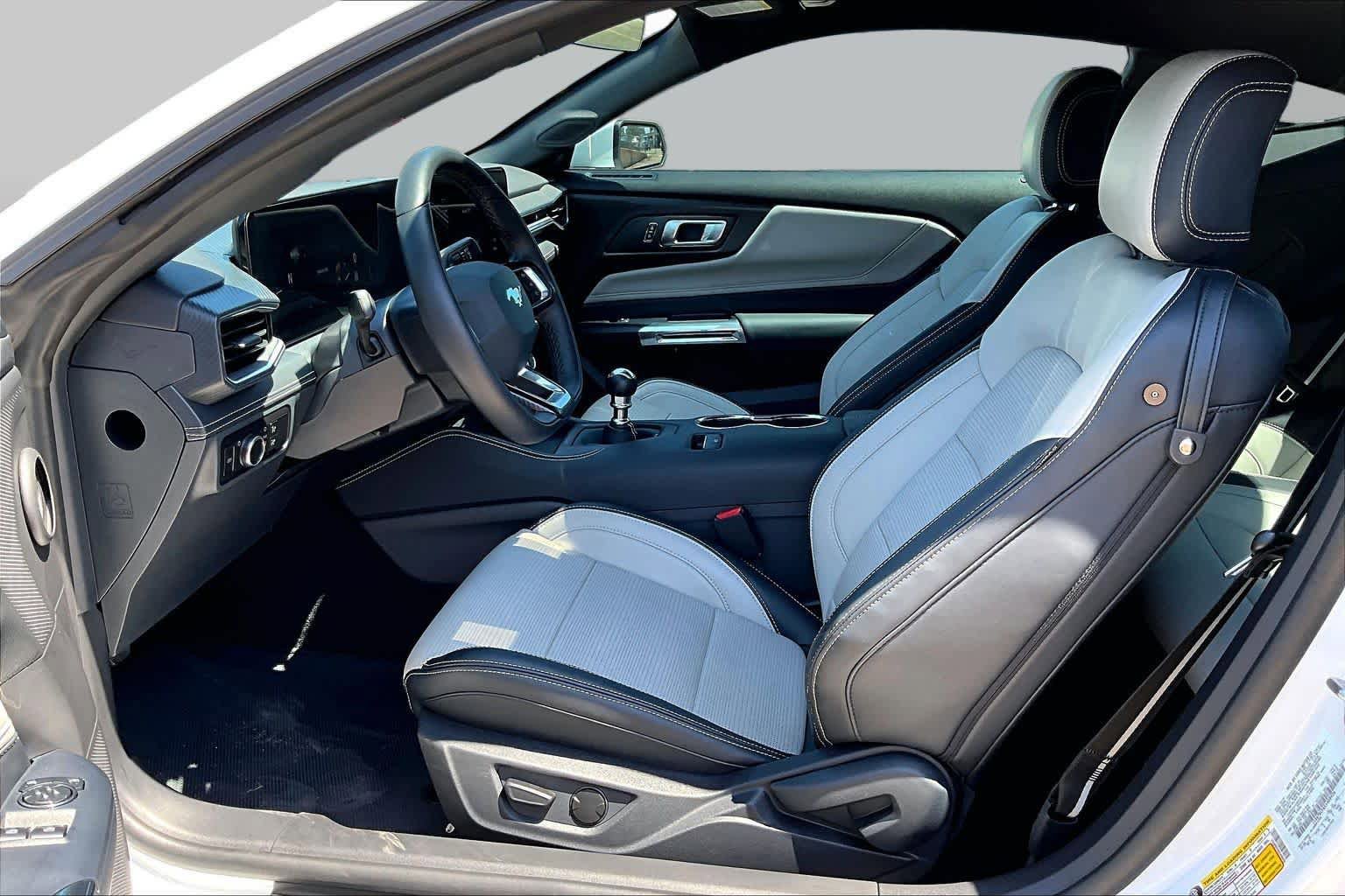 Certified 2025 Ford Mustang GT Premium RWD image 8