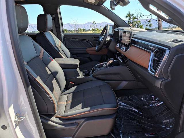 Used 2025 GMC Canyon AT4 AWD/4WD image 17