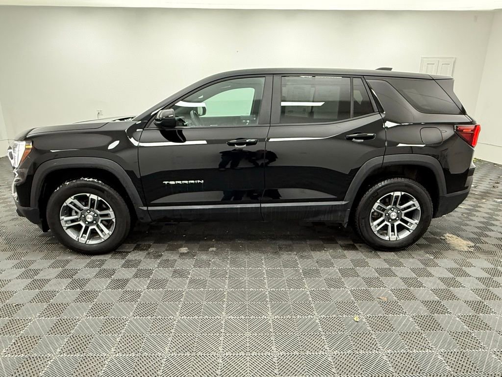 Used 2025 GMC Terrain Elevation image 14