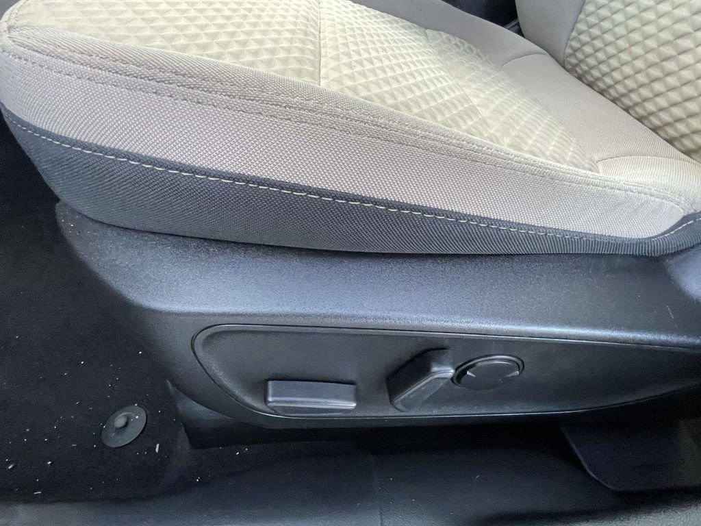 Certified 2022 Ford Escape SE w/ Convenience Package image 15