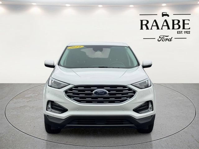 Certified 2024 Ford Edge Titanium AWD/4WD image 2