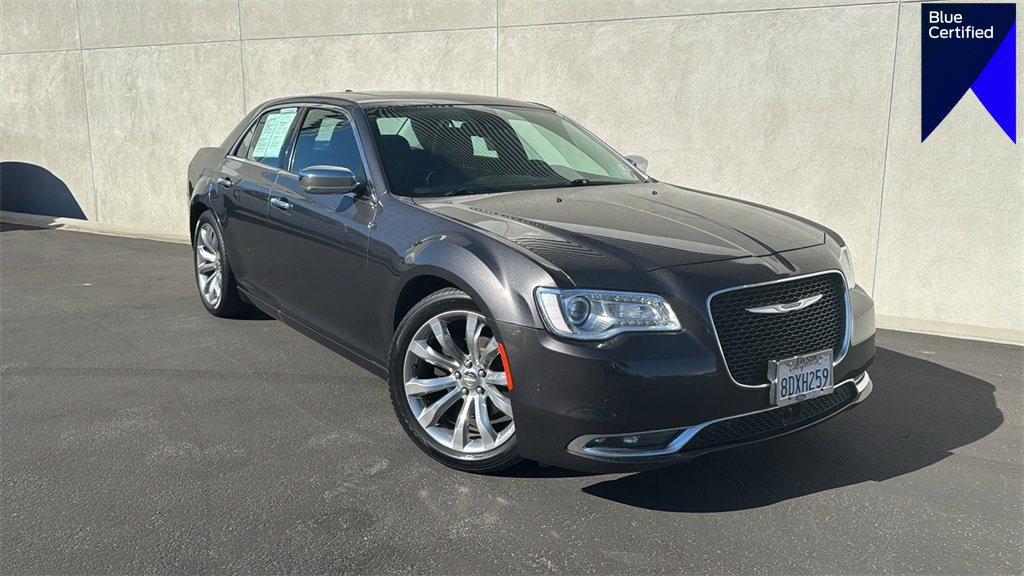 Used 2018 Chrysler 300 Limited w/ Safetytec Plus Group image 1