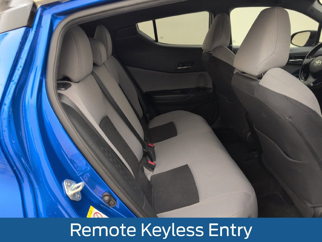 Used 2019 Toyota C-HR XLE FWD image 16