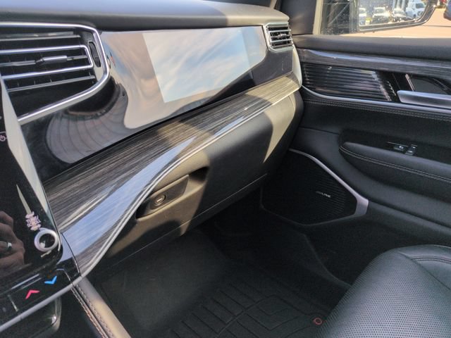 Used 2022 Jeep Wagoneer Series III AWD/4WD image 55