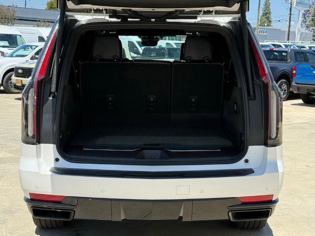 Used 2022 Cadillac Escalade ESV Sport w/ Touring Package AWD/4WD image 20