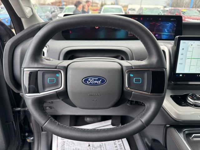 Certified 2025 Ford Expedition Active image 24