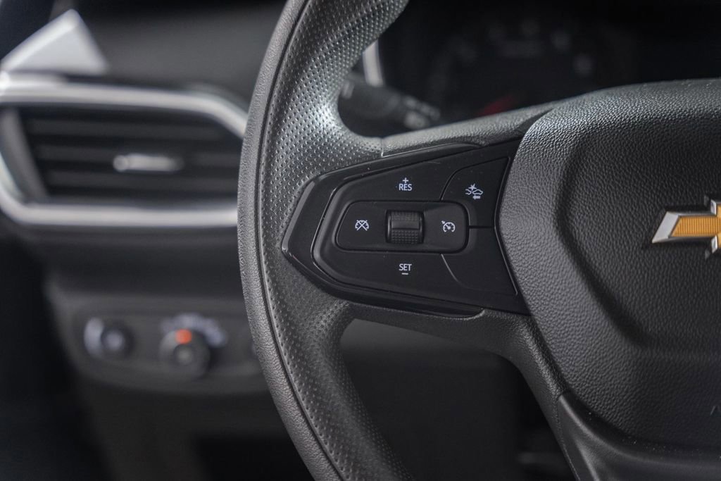 Used 2023 Chevrolet TrailBlazer LT w/ Convenience Package image 30