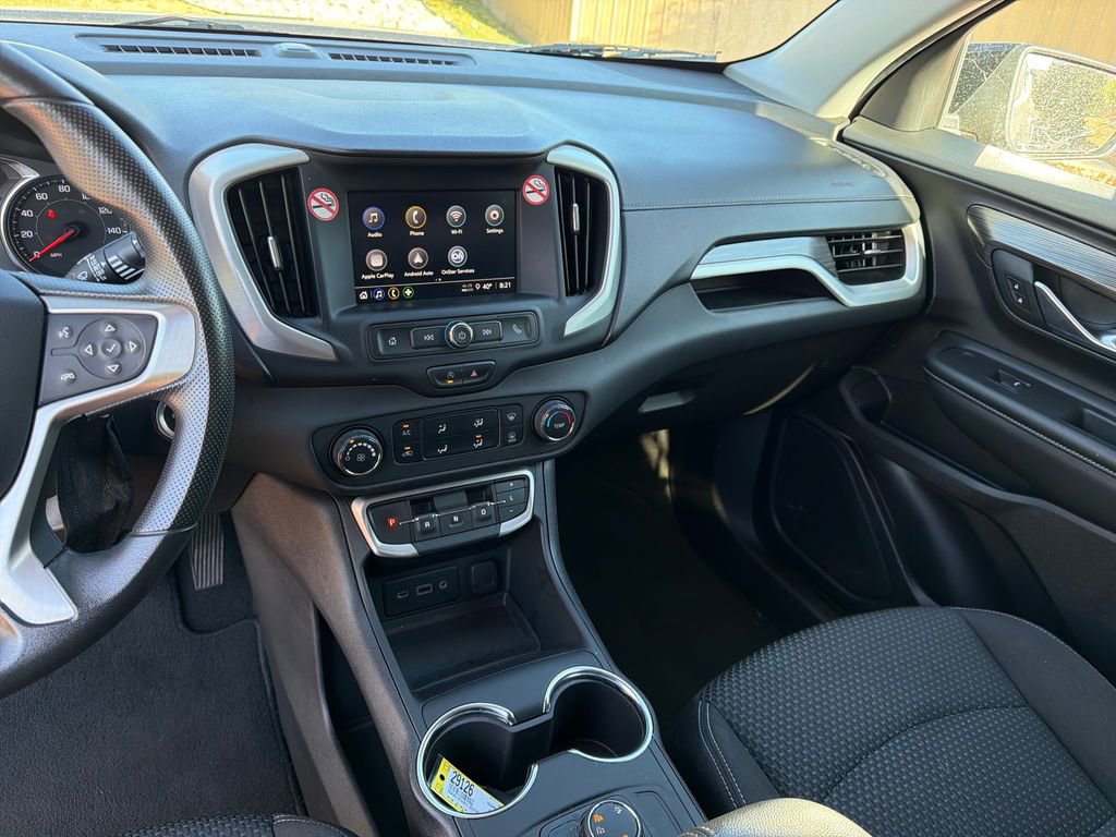 Used 2024 GMC Terrain SLE image 17