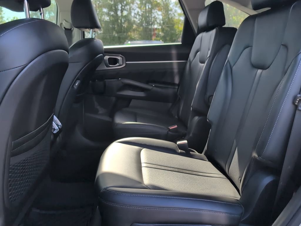 Used 2021 Kia Sorento SX image 11
