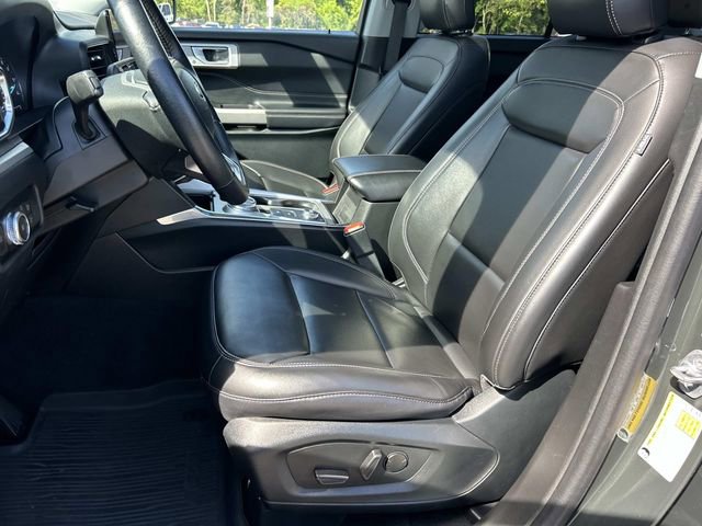 Certified 2023 Ford Explorer XLT w/ Equipment Group 202A AWD/4WD image 34