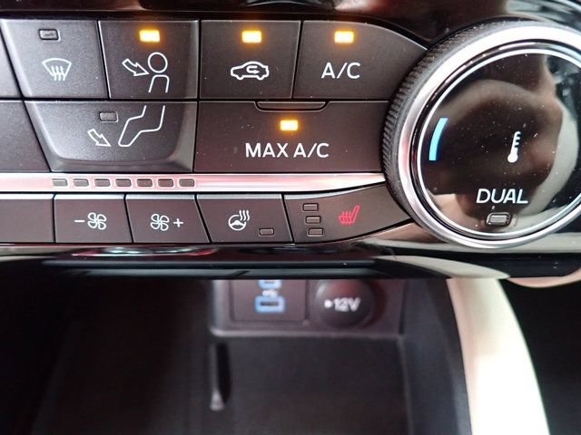 Certified 2022 Ford Escape SEL w/ Technology Package AWD/4WD image 26
