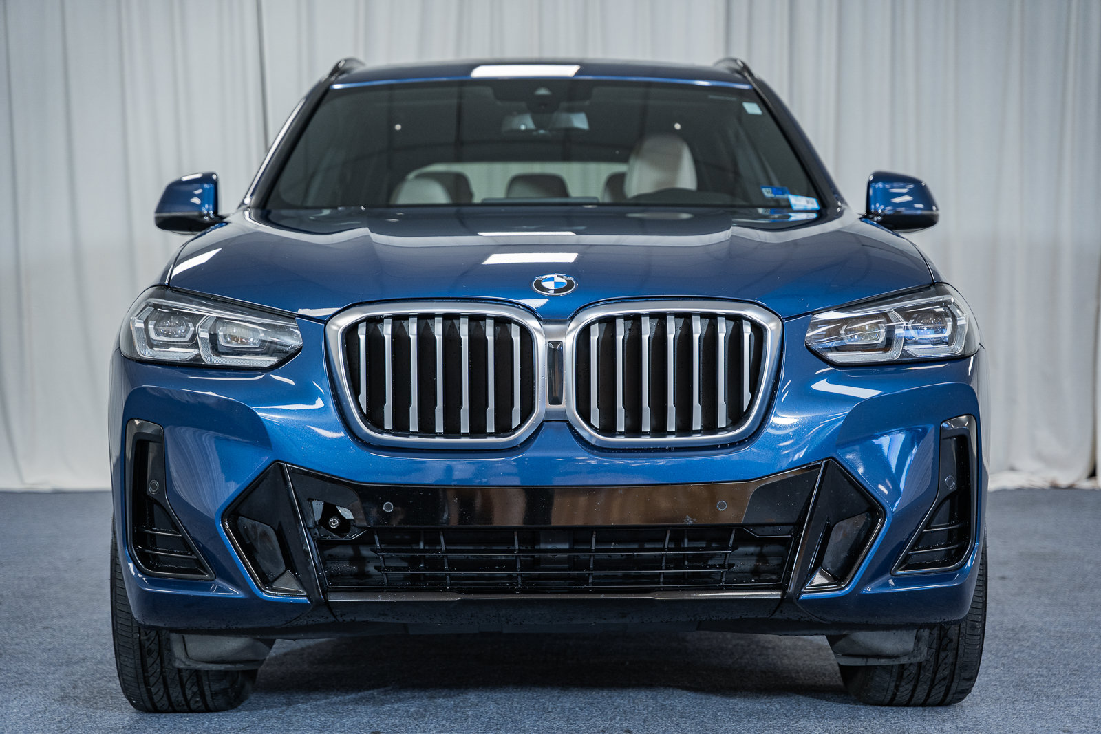 Used 2022 BMW X3 xDrive30i w/ M Sport Package AWD/4WD image 2