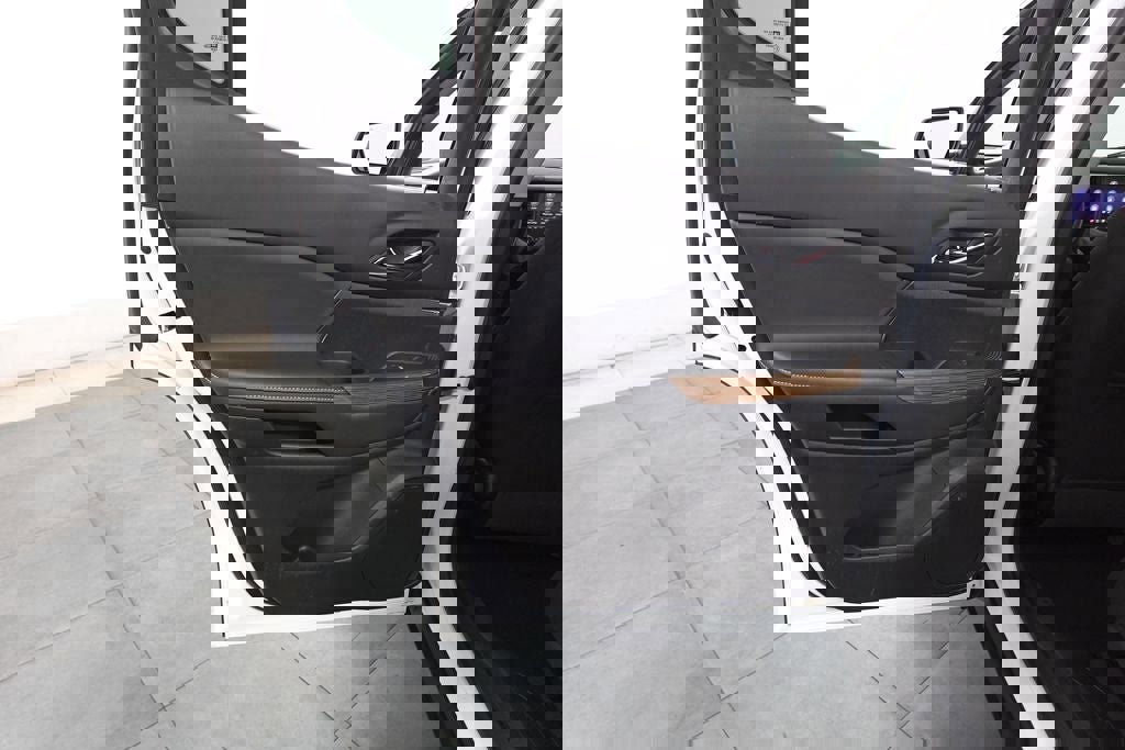 Used 2023 GMC Acadia SLE image 21