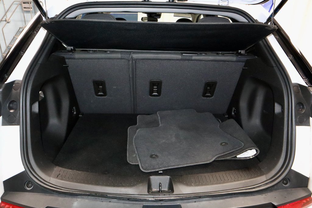 Used 2022 Chevrolet Bolt EUV LT image 13